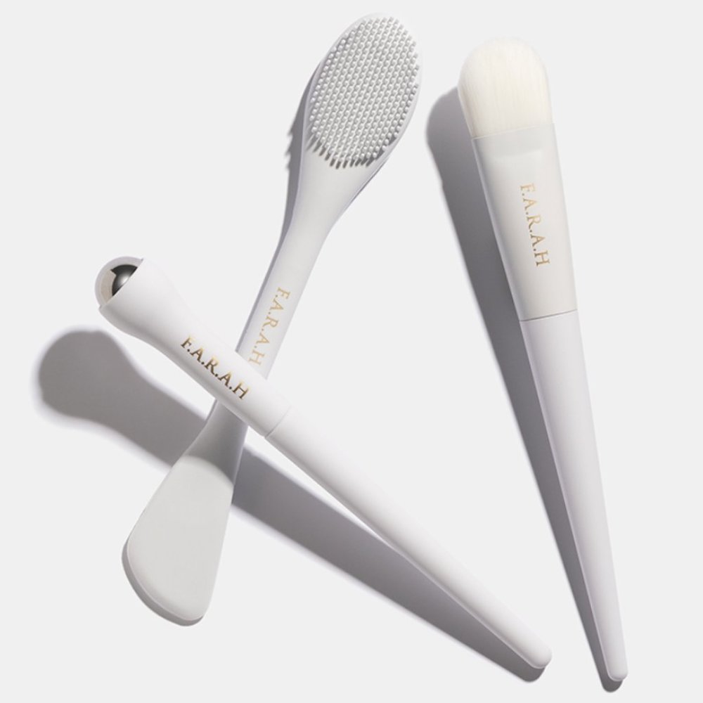 FARAH The Skin Retreat Set in White